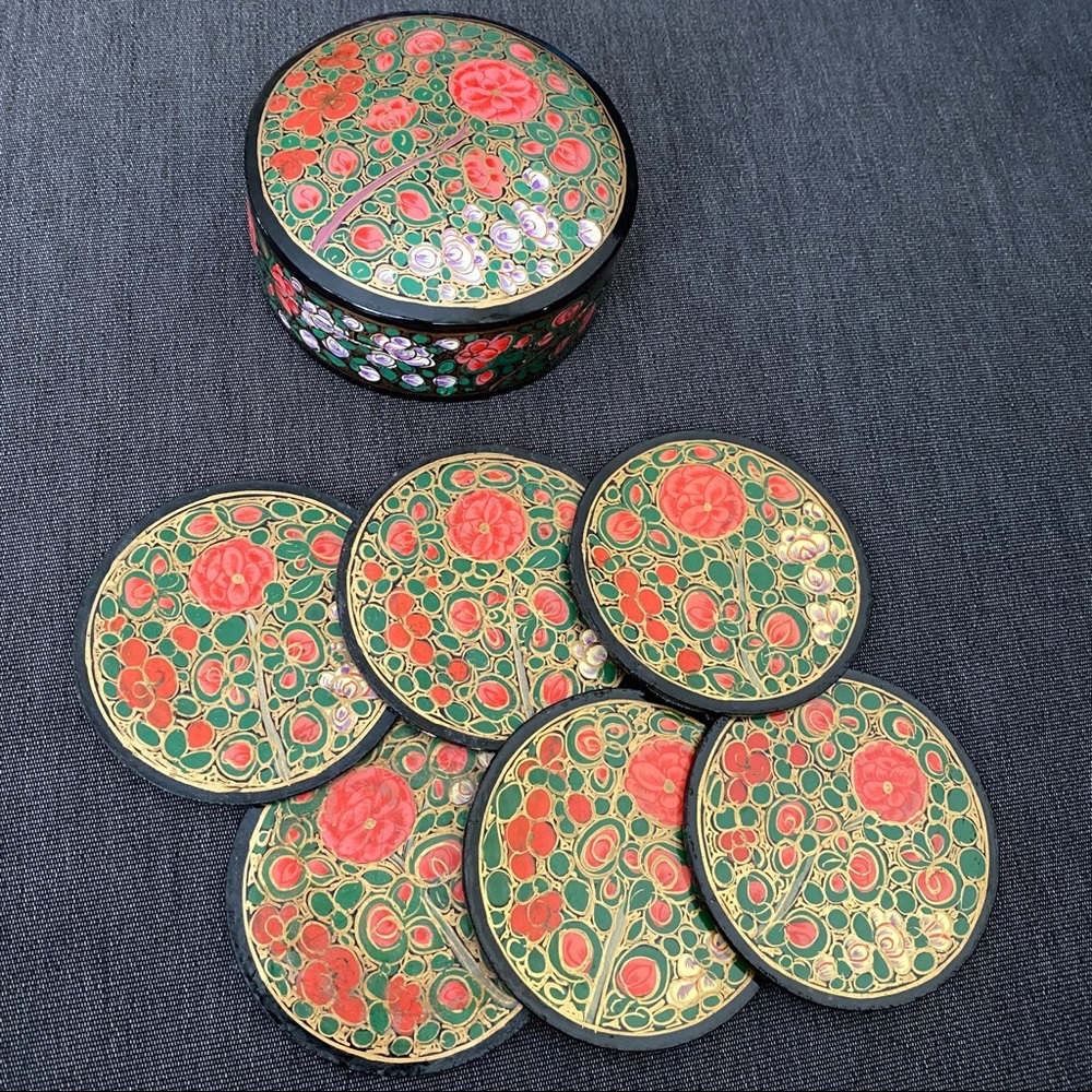 Set of 6 - Beautiful hand painted coasters from Kashmir